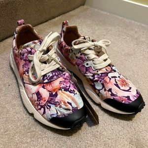 Flower Mountain Sneakers - Size 39 - NWT